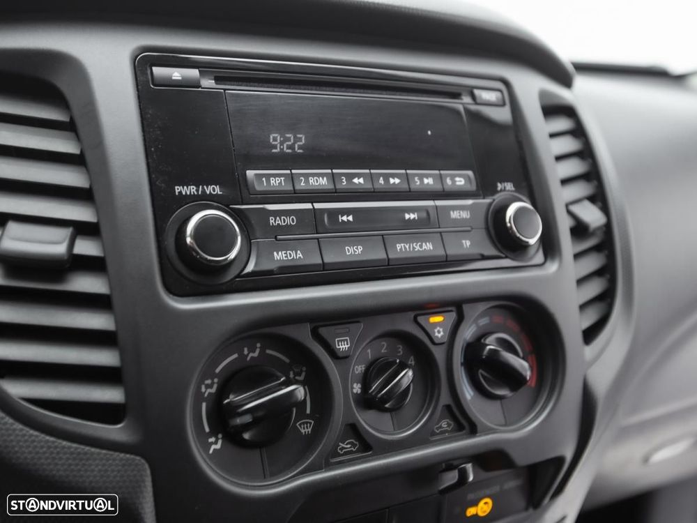 Mitsubishi L200 2.4 DI-D Club 4WD C/IVA - 14