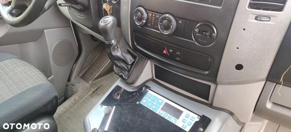 Mercedes-Benz Sprinter 316 Ambulans - 8