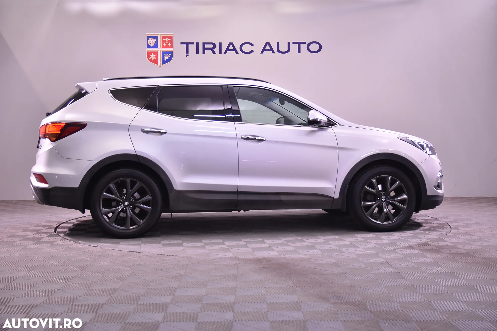 Hyundai Santa Fe - 6