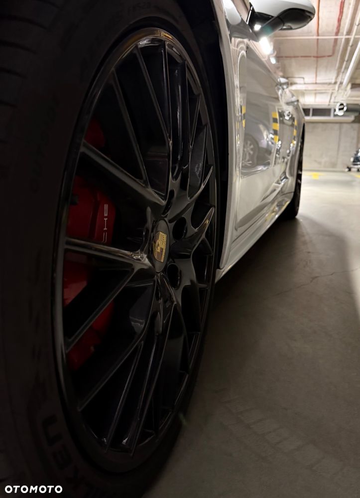 Porsche Panamera - 26