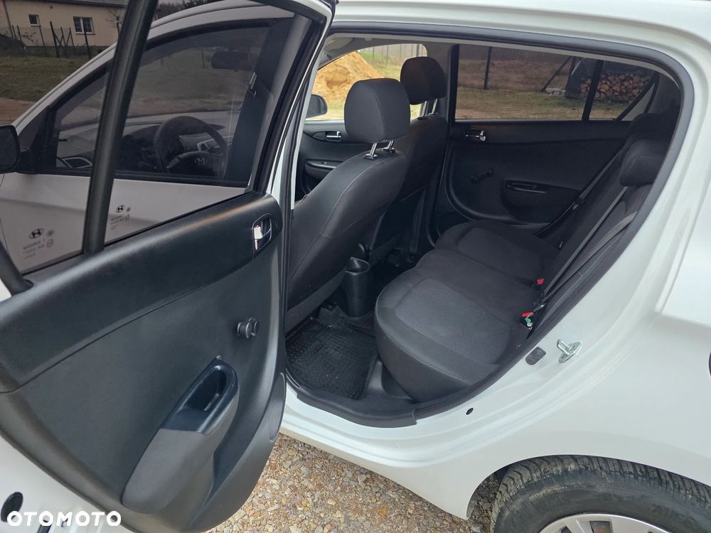 Hyundai i20 1.25 Classic + - 5
