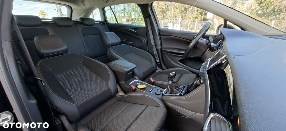 Opel Astra 1.4 Turbo Start/Stop Dynamic - 22