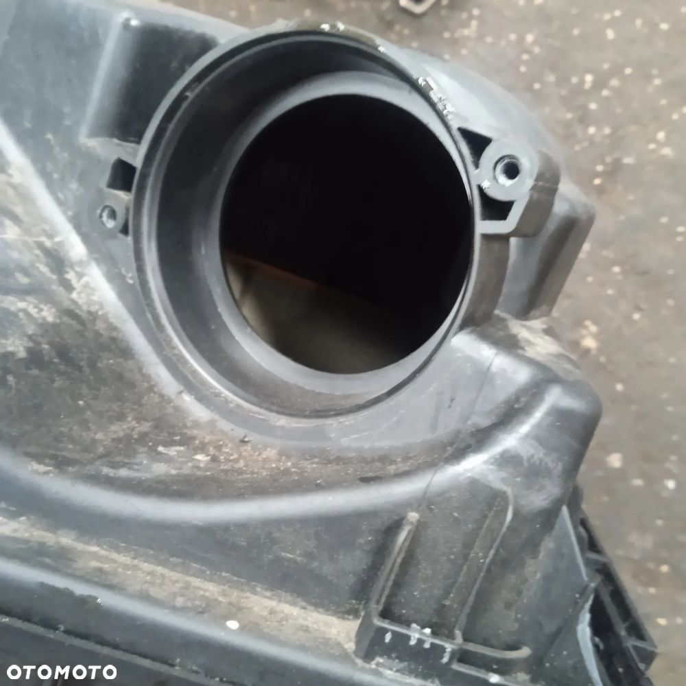 Obudowa filtra powietrza Master 2.3 165008632R - 3