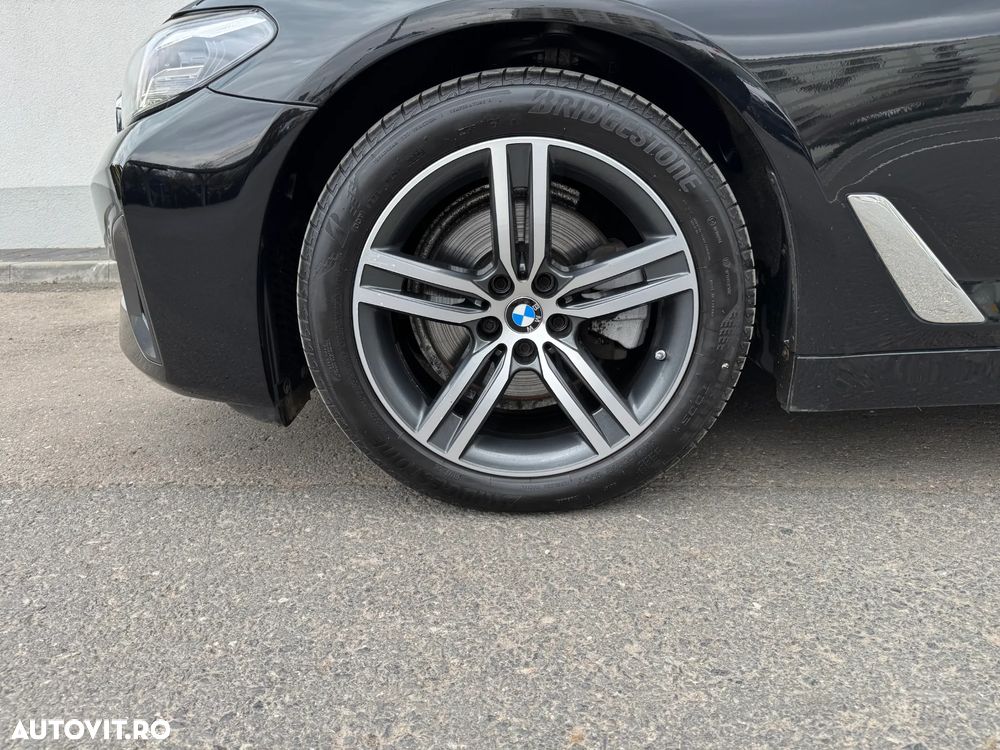 BMW Seria 5 520d AT MHEV - 23