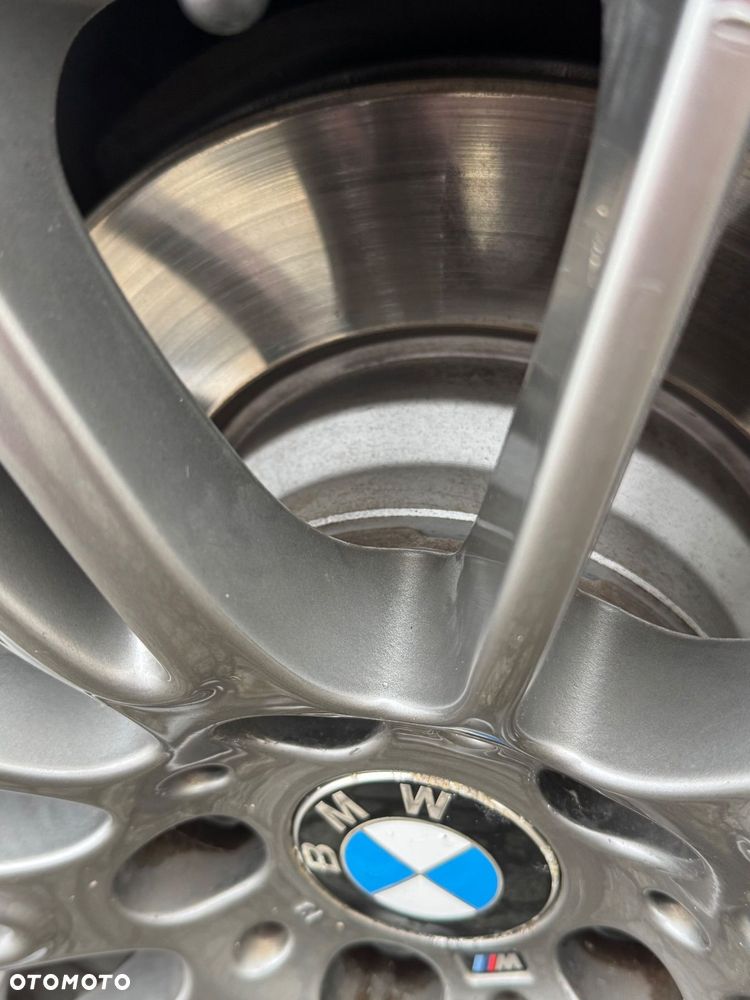 BMW Seria 3 330d xDrive - 9