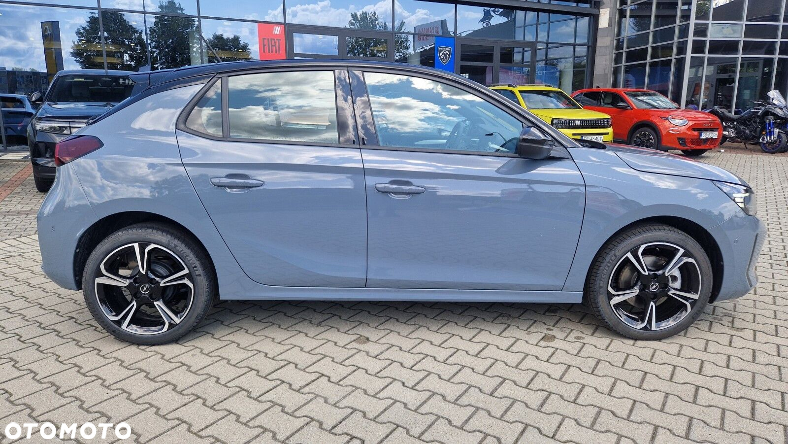 Opel Corsa 1.2 GS S&S - 4