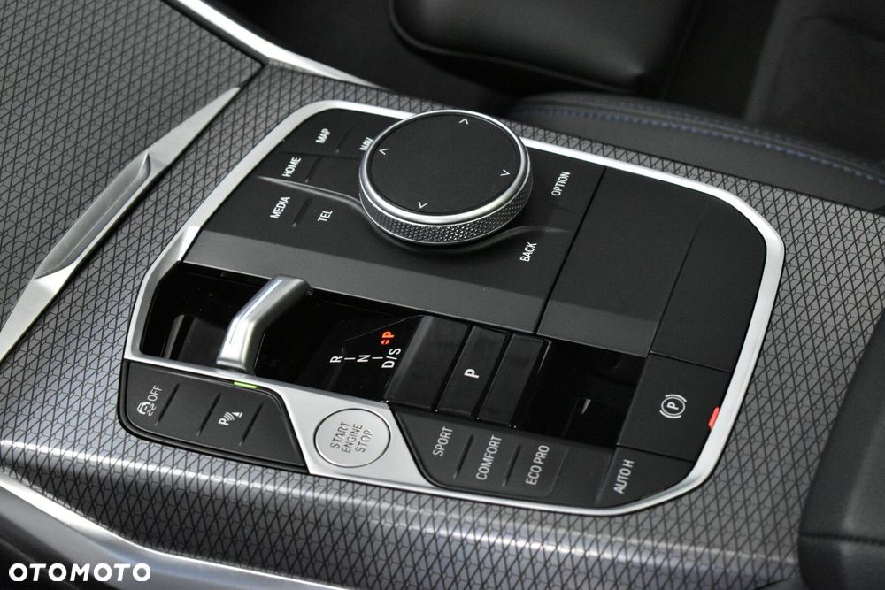 BMW Seria 3 320d xDrive mHEV M Sport - 10
