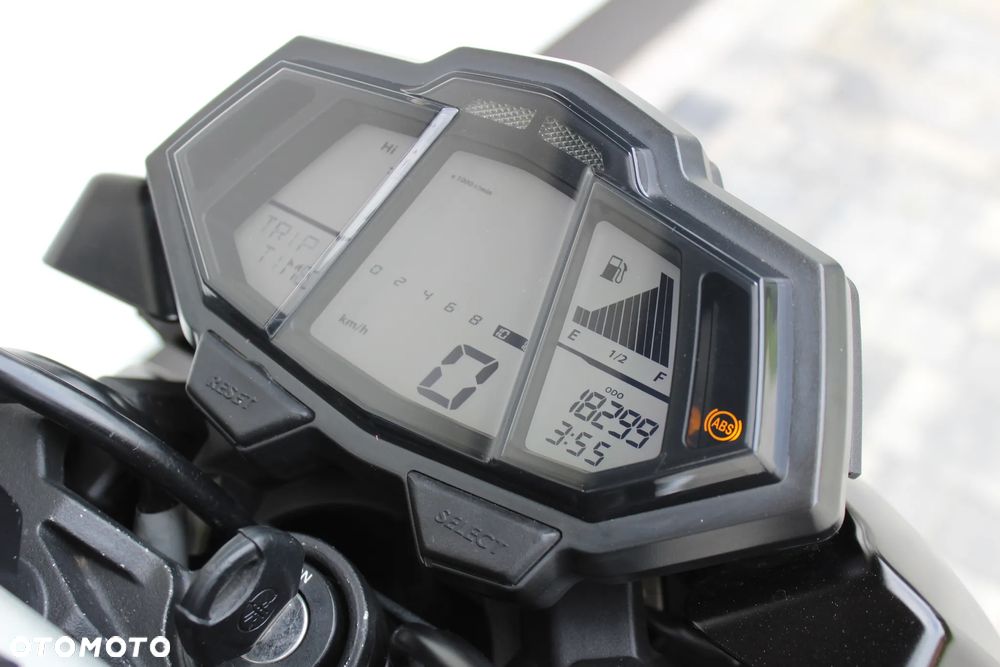 Yamaha MT - 22