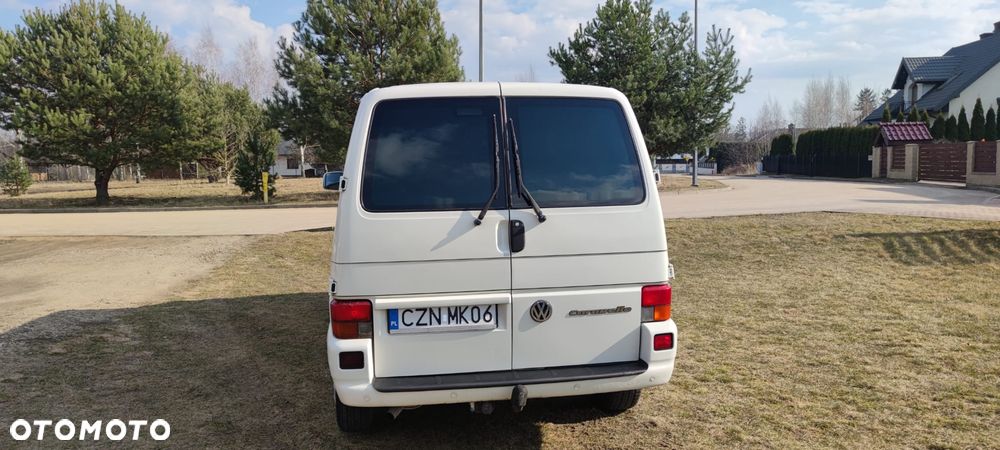 Volkswagen Caravelle - 7