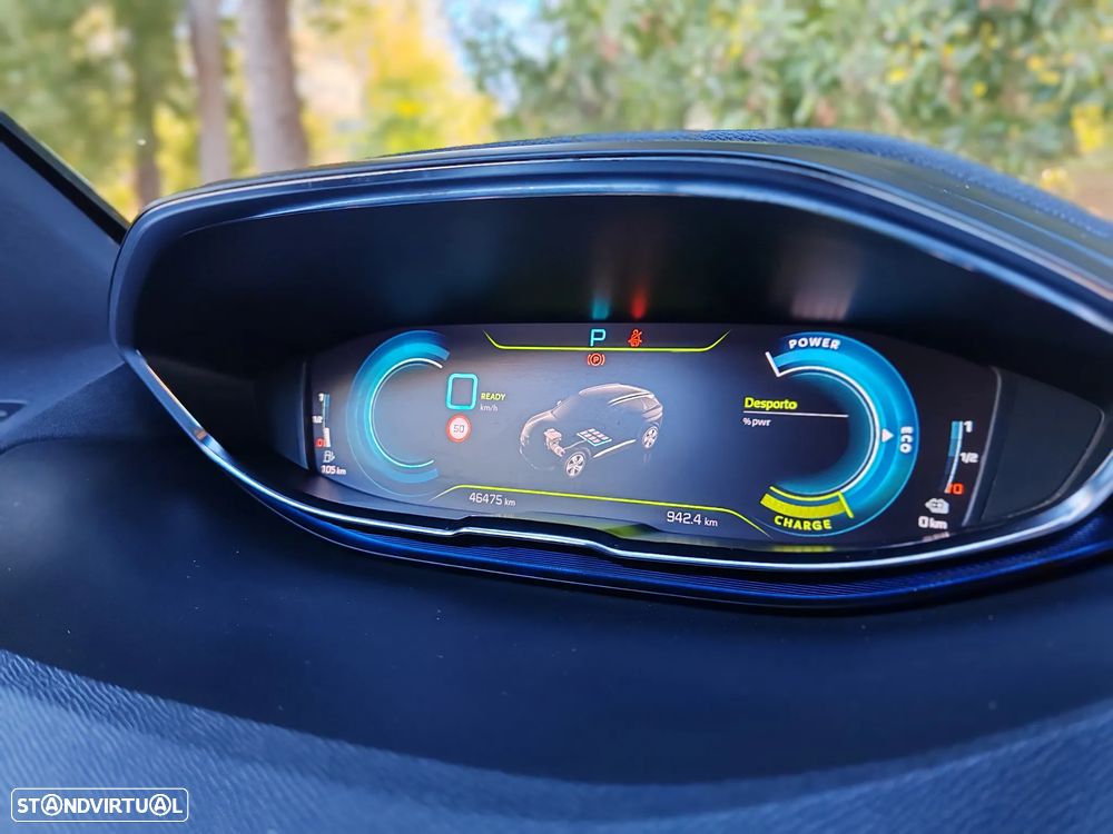 Peugeot 3008 1.6 Hybrid GT Pack e-EAT8 - 32