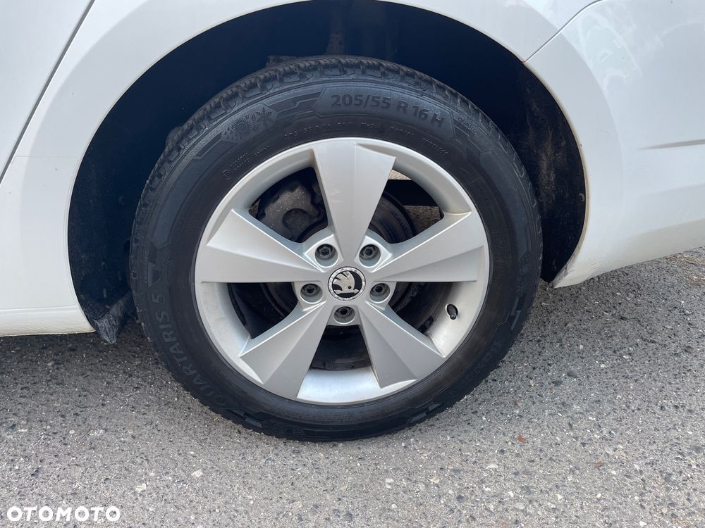 Skoda Octavia 1.6 TDI Ambition - 34