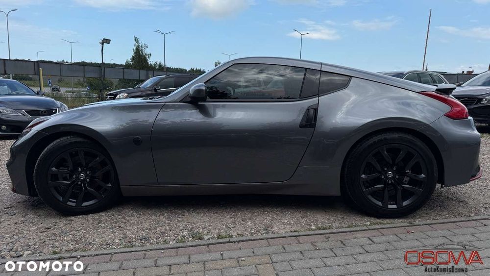 Nissan 370 Z - 5