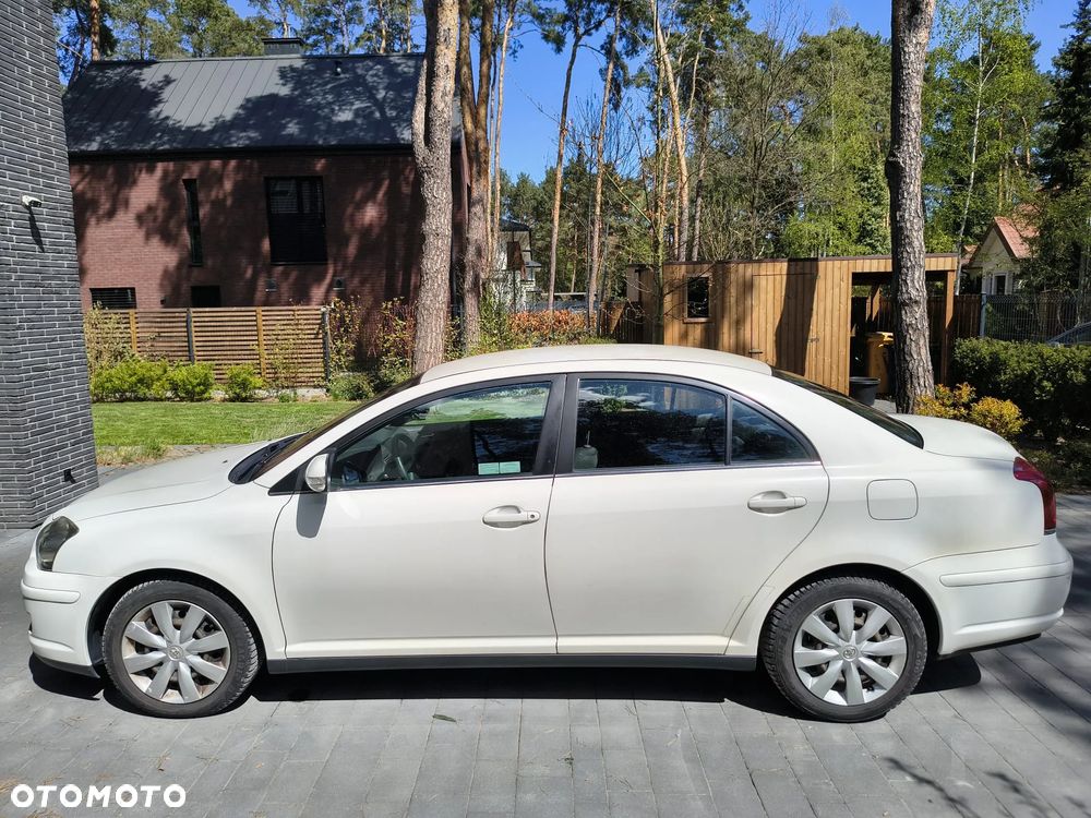 Toyota Avensis 2.0 D-4D - 2