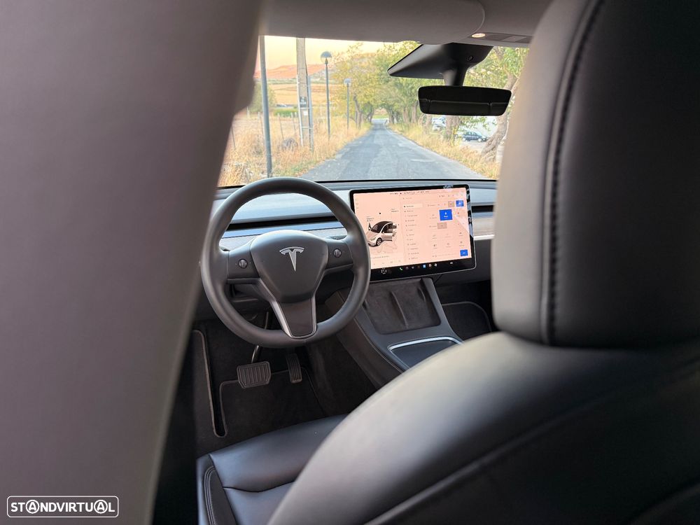 Tesla Model Y Long Range Tração Integral - 14
