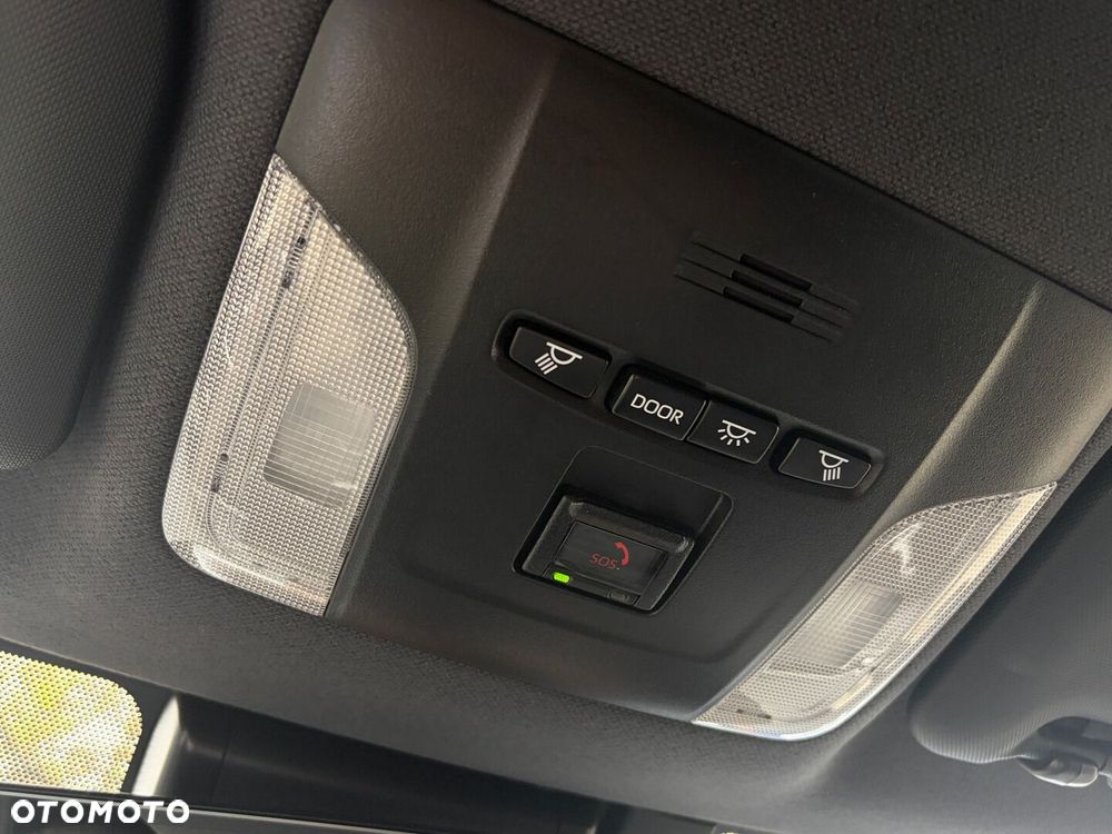 Toyota Corolla 1.8 Hybrid Comfort - 38