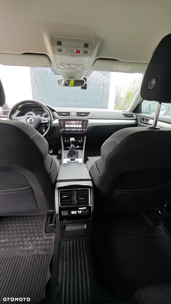 Skoda Superb - 11