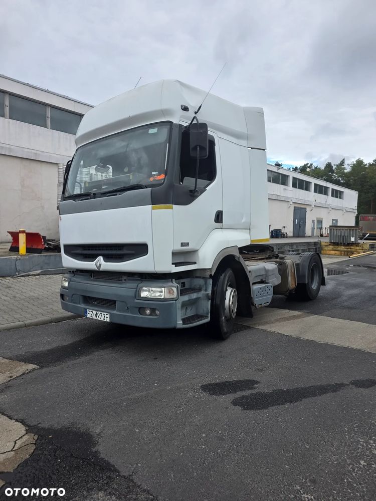 Renault Premium