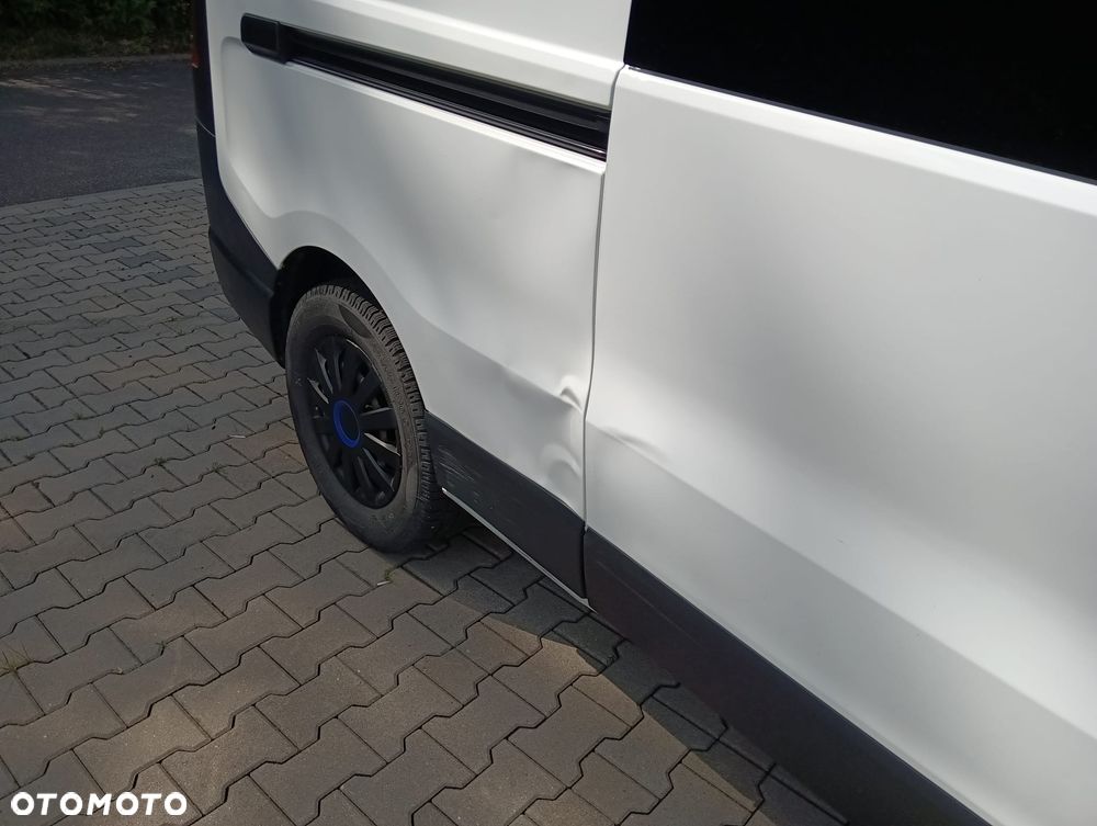 Renault TRAFIC - 7