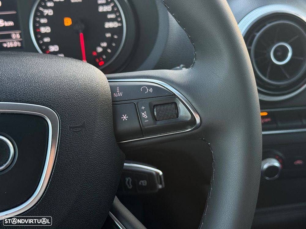 Audi A3 Limousine 1.6 TDI Attraction - 13