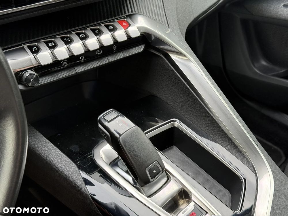 Peugeot 3008 BlueHDi 130 Stop & Start EAT8 Active Business-Paket - 22