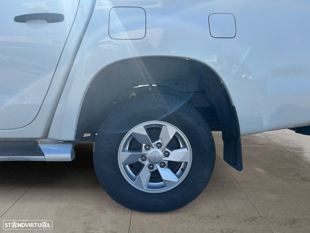 Mitsubishi L200 2.3 DI-D Space Cab Invite 4WD - 15