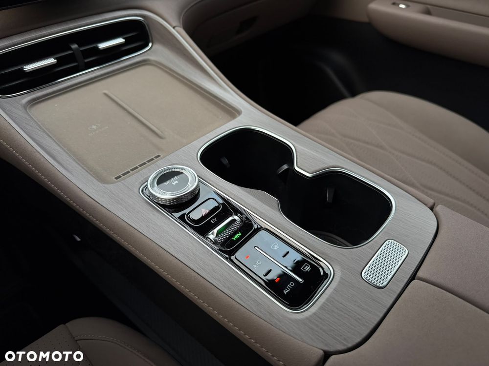 Chery Tiggo 8 1.5 T-GDI Super Hybrid Prestige DCT - 30