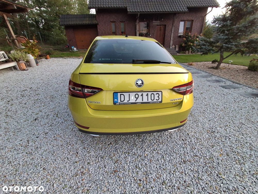 Skoda Superb 2.0 TDI 4x4 Sportline DSG - 11