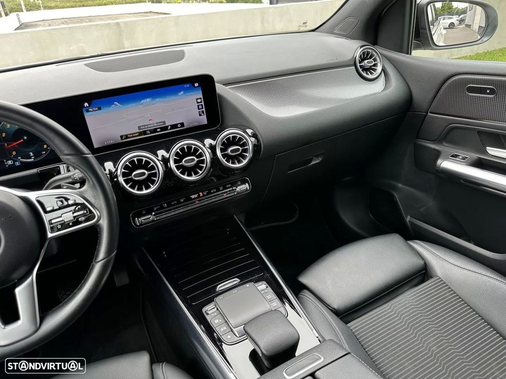 Mercedes-Benz B 200 7G-DCT AMG Line Advanced Plus - 29