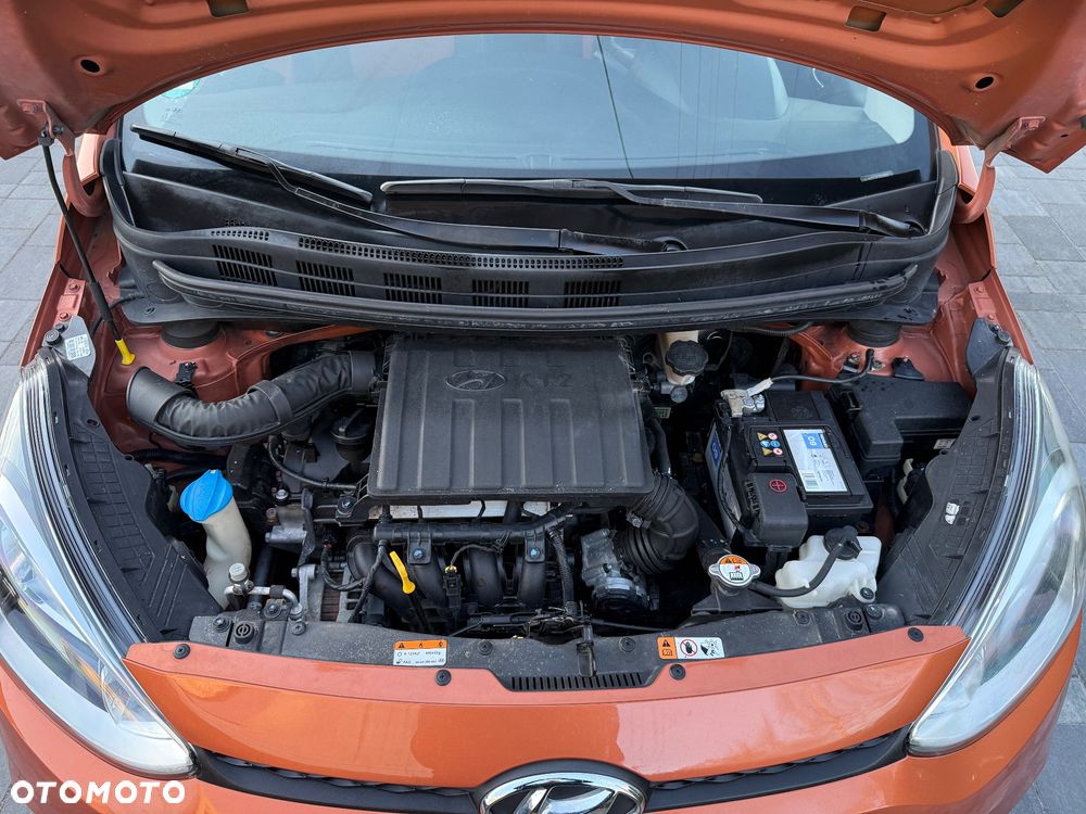 Hyundai i10 1.2 Fifa World Cup Edition - 28