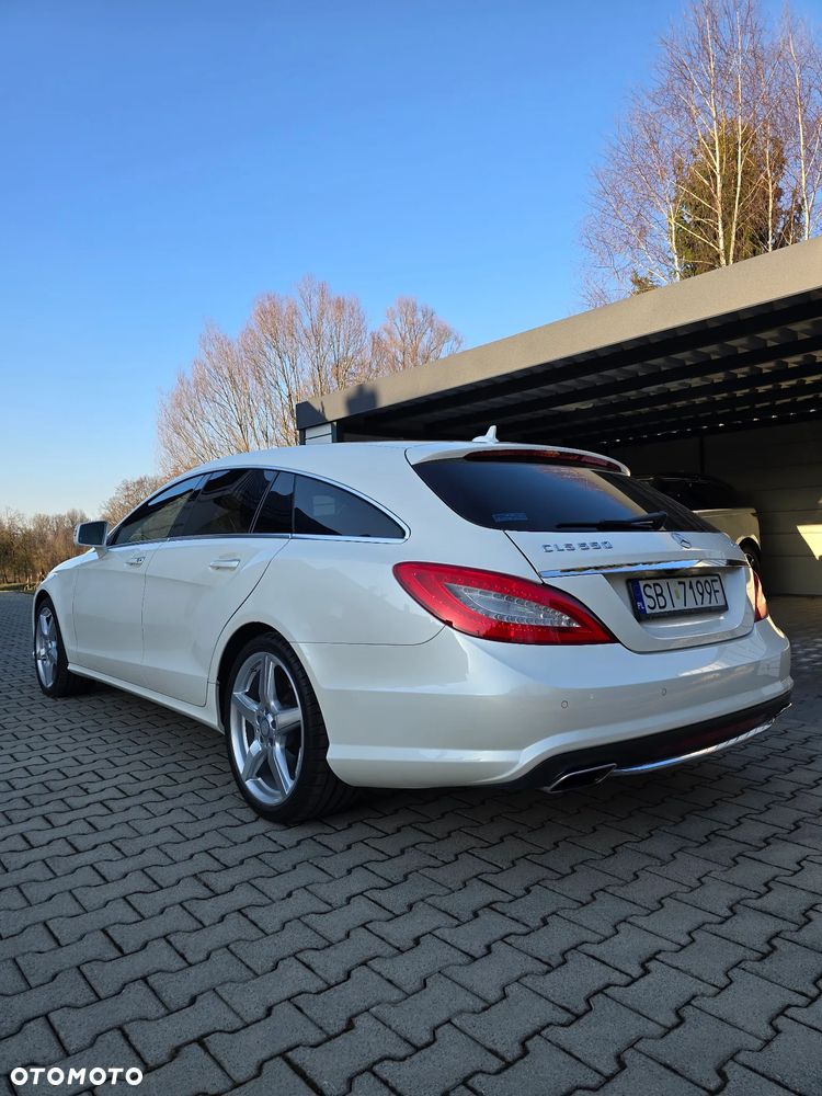 Mercedes-Benz CLS 500 4Matic BlueEFFICIENCY 7G-TR Edition 1 - 8