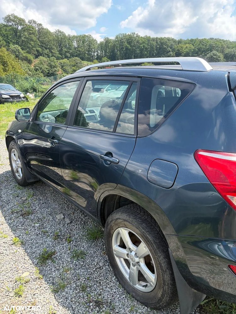 Toyota RAV4 2.2 D-CAT 4x4 Sol - 6