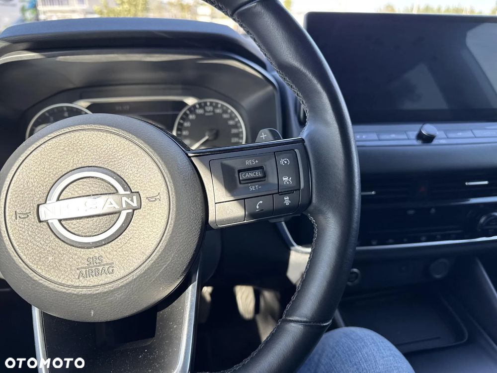 Nissan Qashqai 1.3 DIG-T N-Connecta DCT - 16