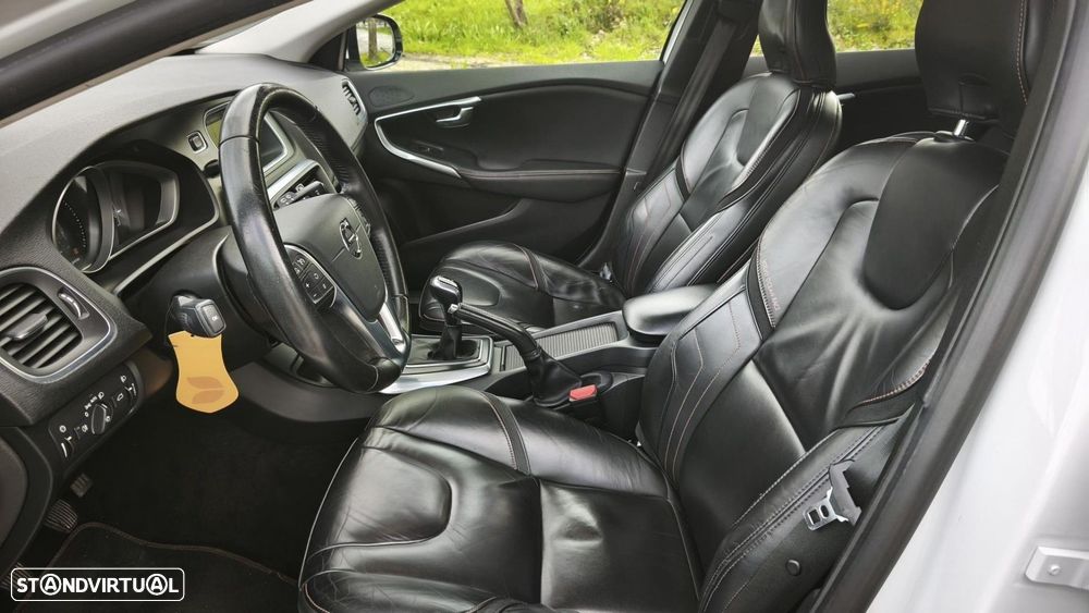 Volvo V40 2.0 D2 Volvo Ocean Race - 32