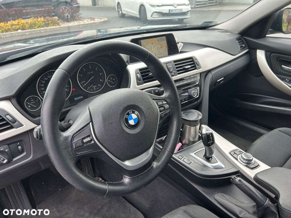 BMW Seria 3 316d - 36