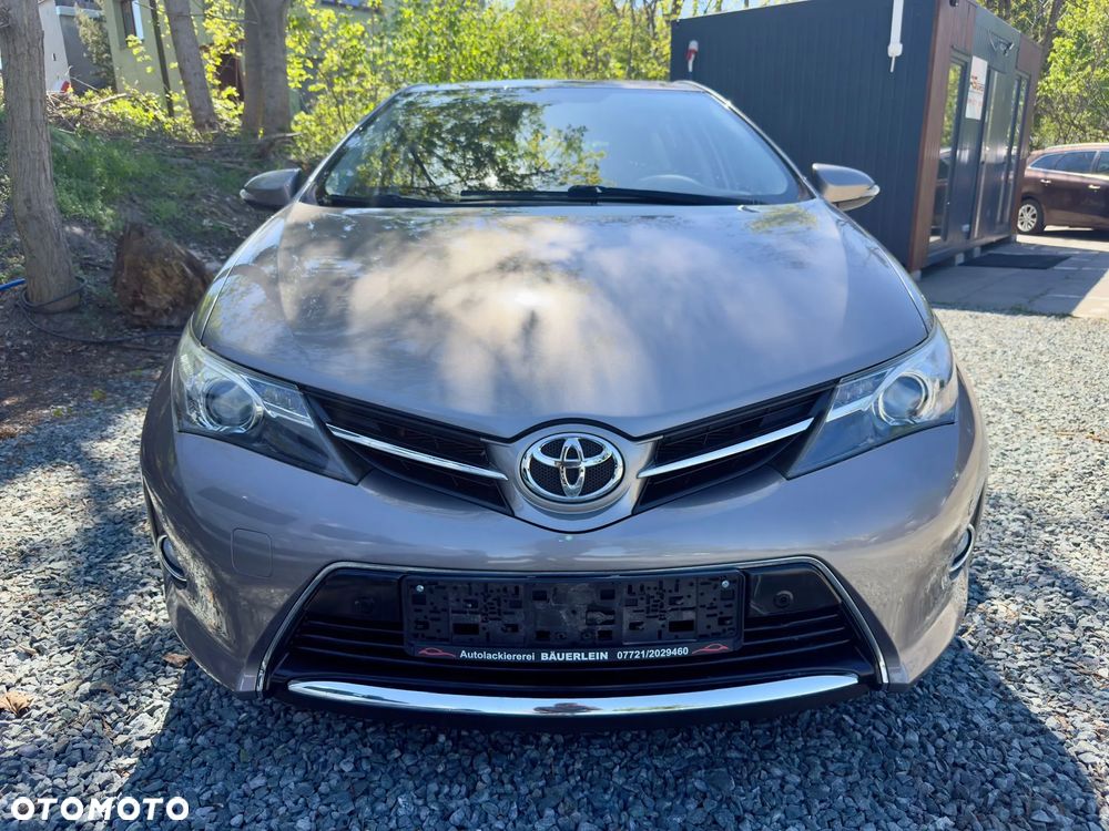 Toyota Auris 1.6 Valvematic Executive - 2
