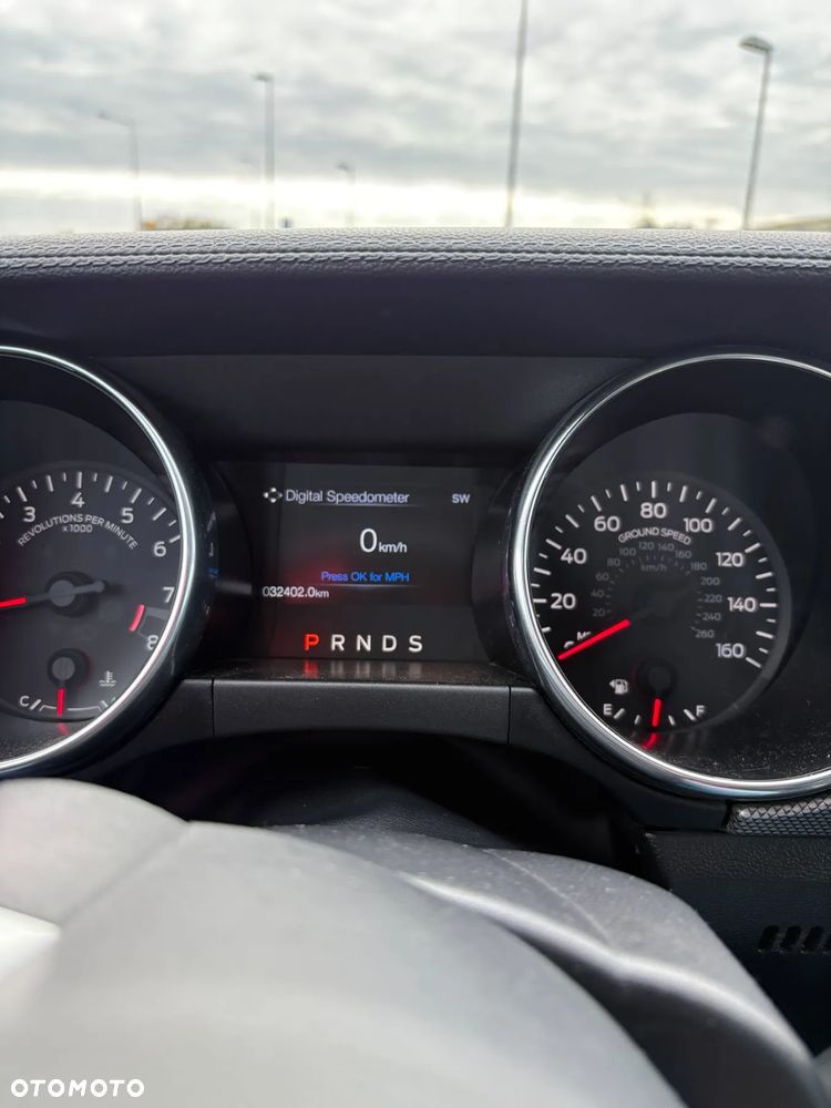 Ford Mustang 5.0 V8 GT - 16