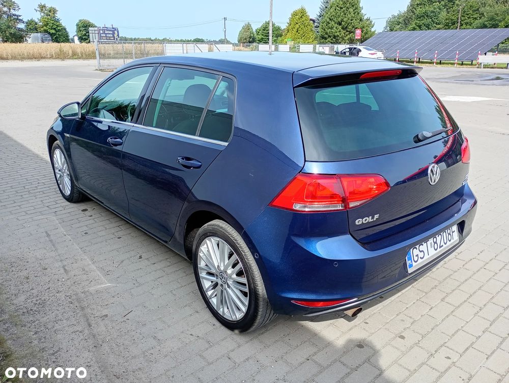 Volkswagen Golf 1.2 TSI BlueMotion Technology Cup - 11