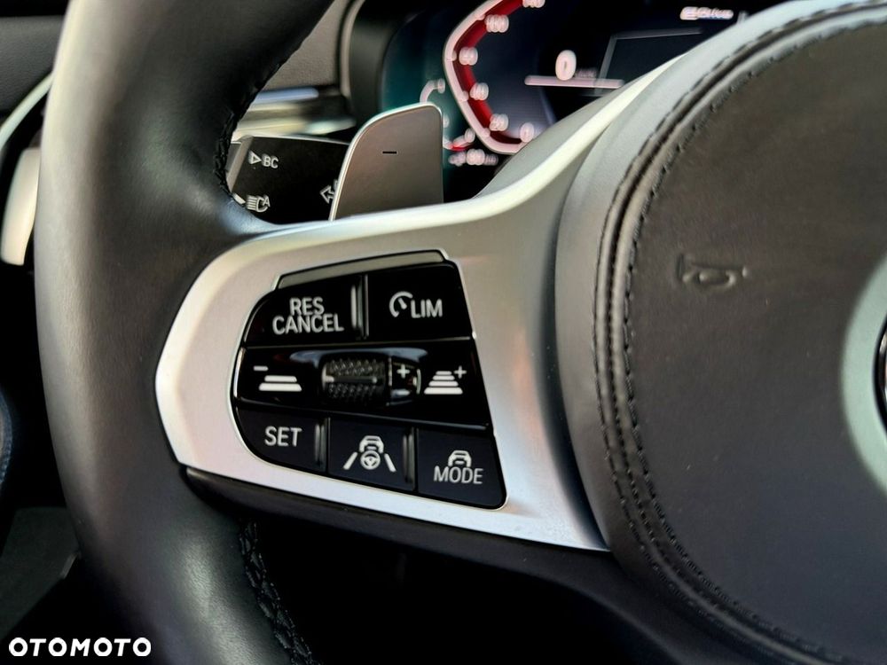 BMW Seria 5 - 33