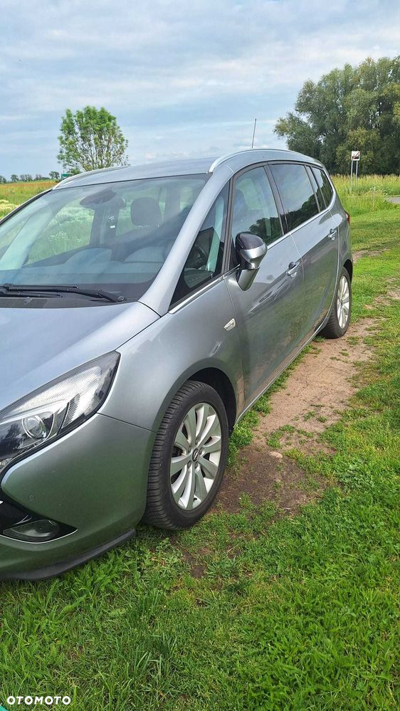 Opel Zafira - 2