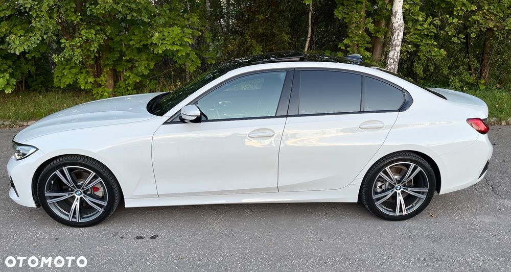 BMW Seria 3 330i - 18