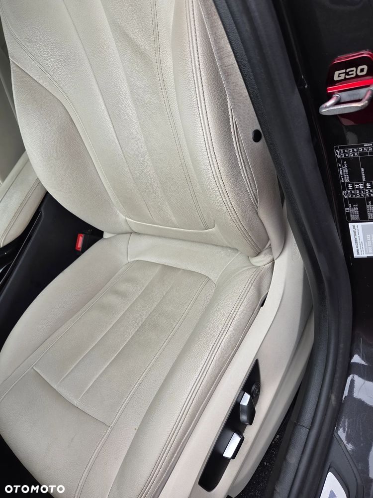 BMW Seria 5 520d Efficient Dynamics - 10