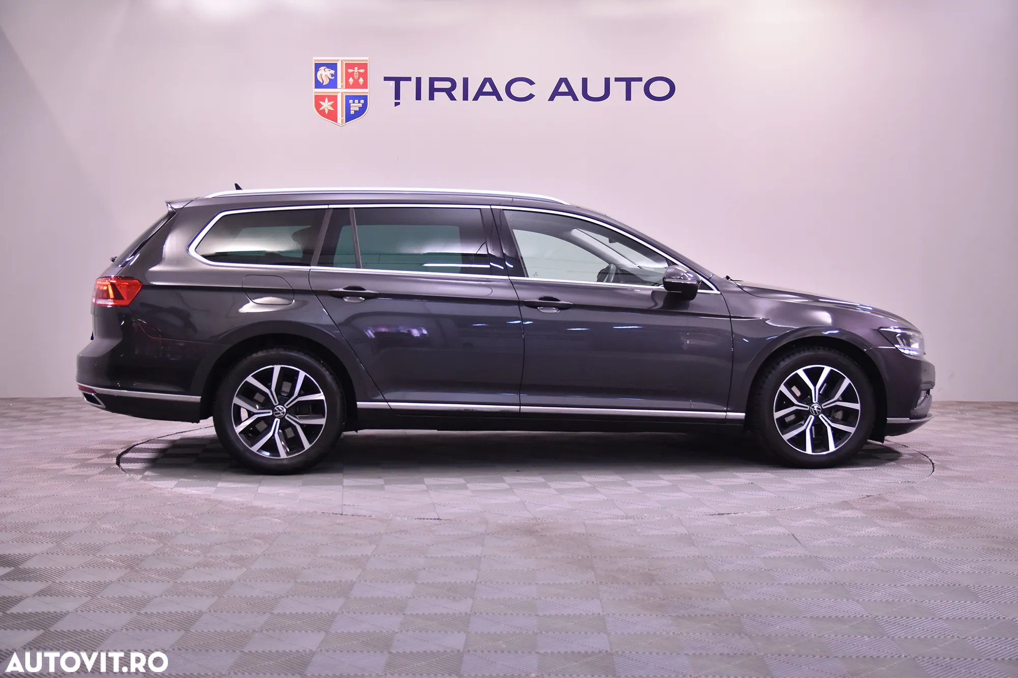 Volkswagen Passat - 6