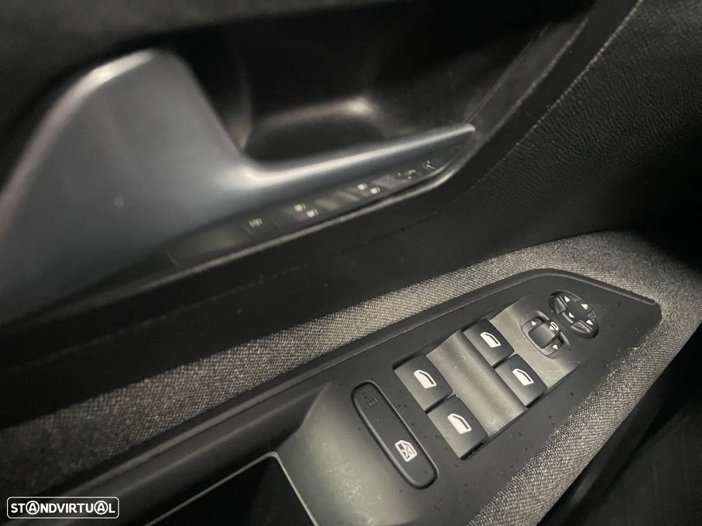 Peugeot 3008 PureTech 130 Stop & Start GPF Active Business-Pack - 13