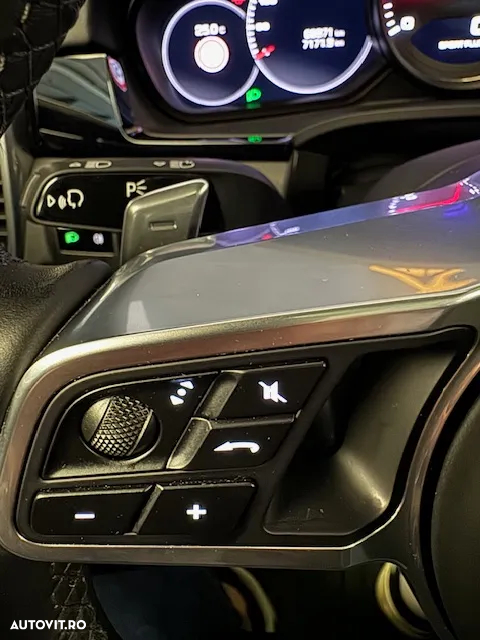 Porsche Cayenne Coupe S - 21