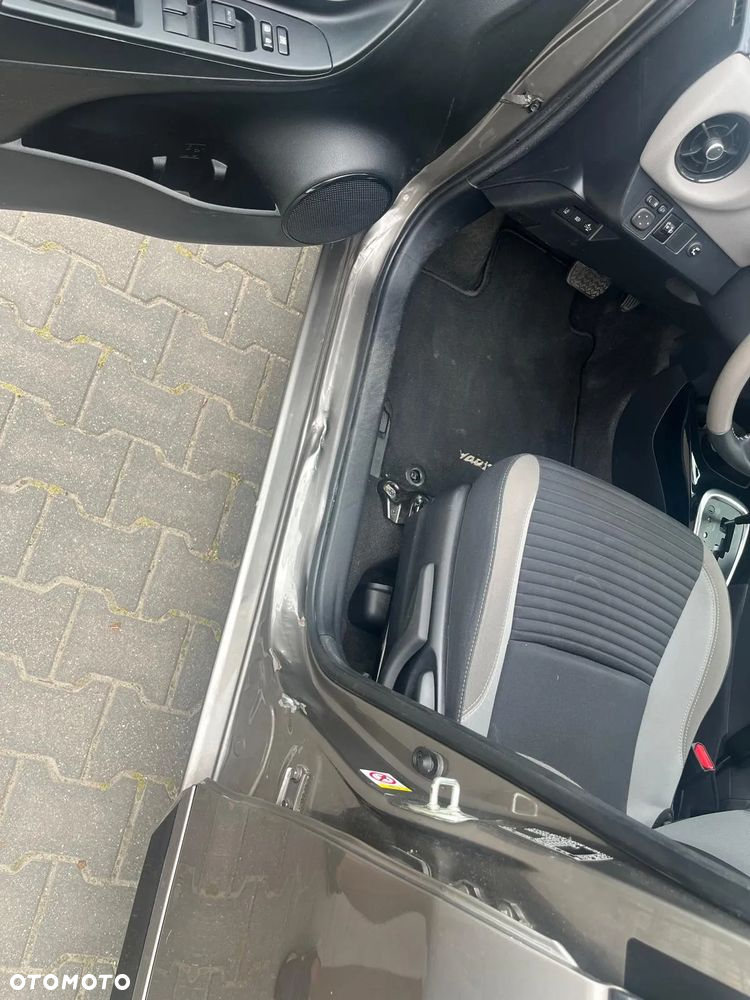 Toyota Yaris Hybrid 1.5 Selection Style - 9