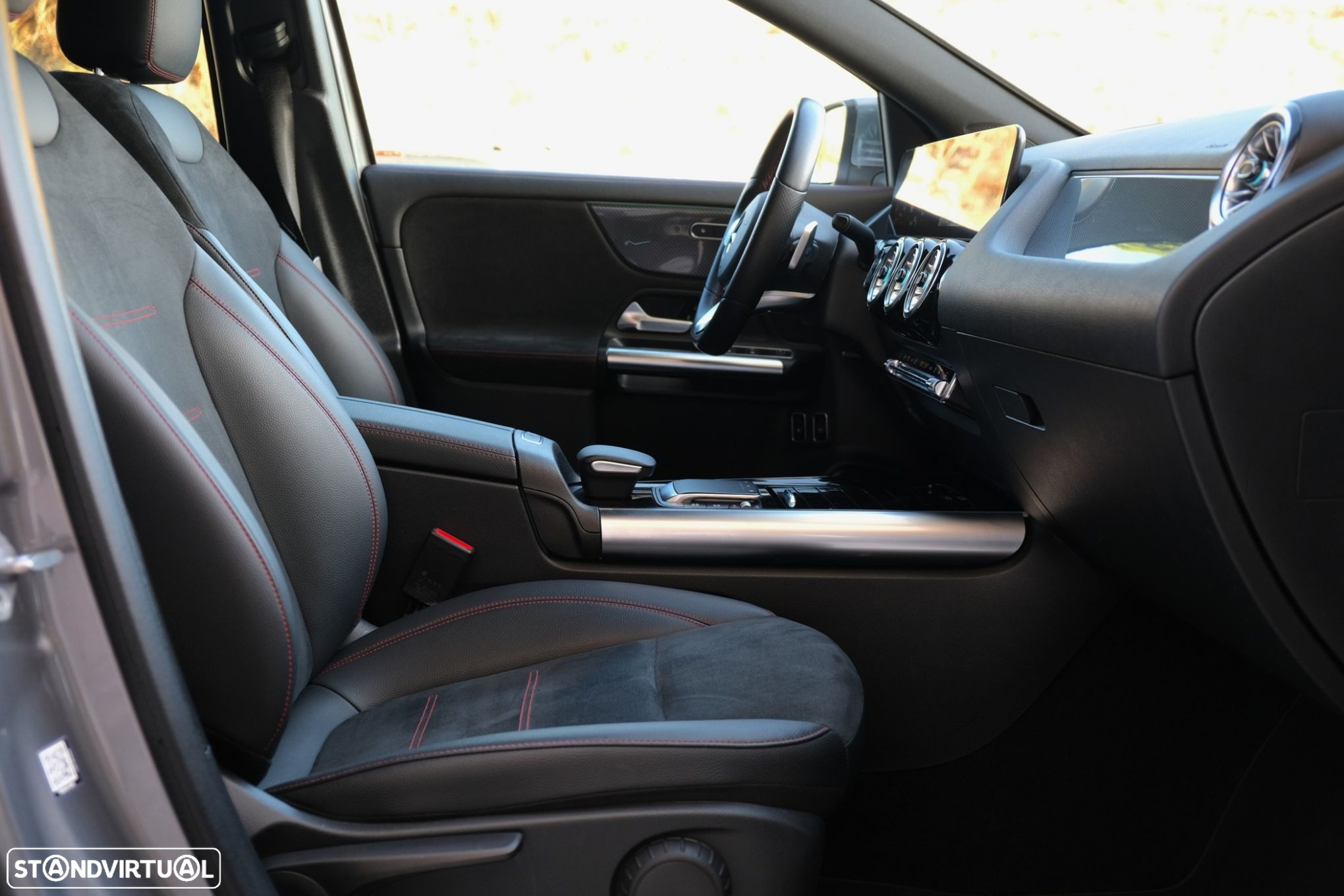Mercedes-Benz GLA 250 e AMG Line - 15