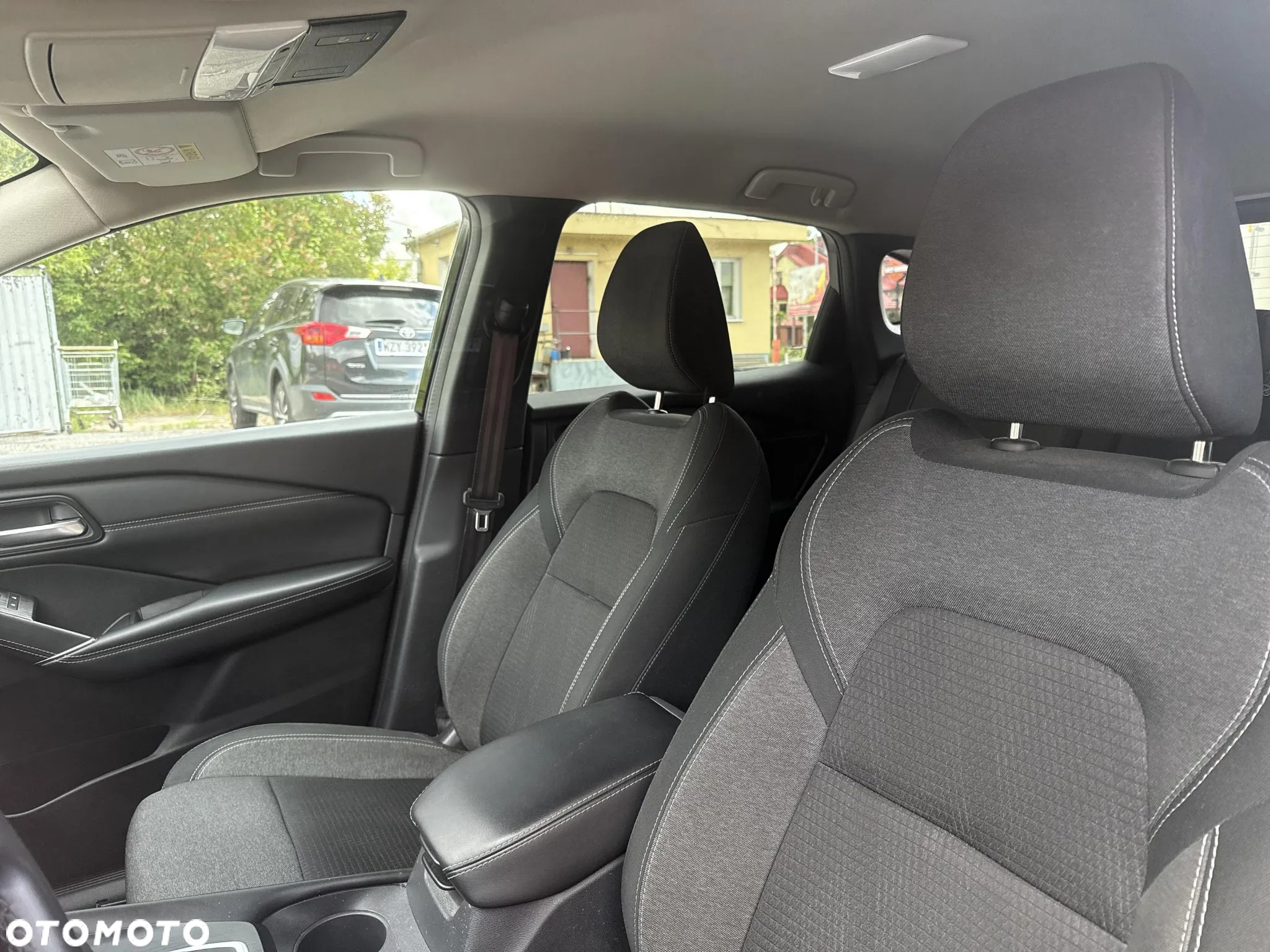 Nissan Qashqai 1.3 DIG-T mHEV N-Connecta Xtronic - 12
