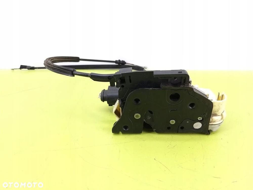 Zamek drzwi przód lewy VW Passat B6 2005-2010 3C1837015A - 4