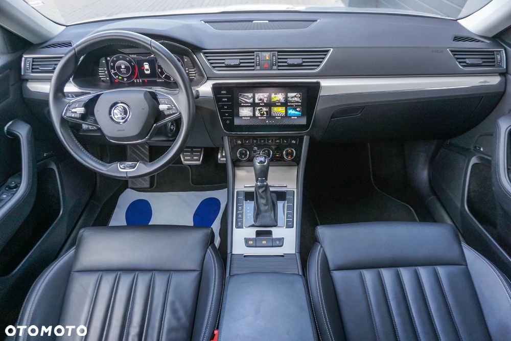 Skoda Superb 2.0 TSI L&K DSG - 40