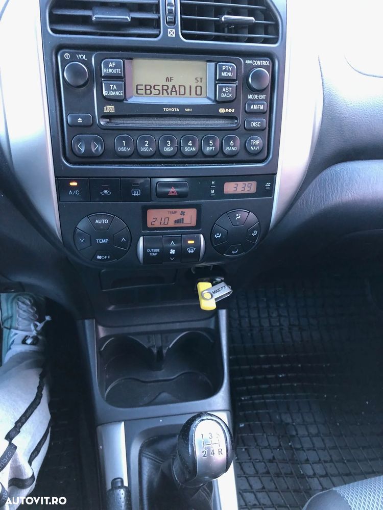 Toyota RAV4 D-4D 4x4 Executive - 10